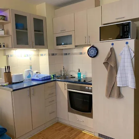 Cozy Studio In Blue Apartman